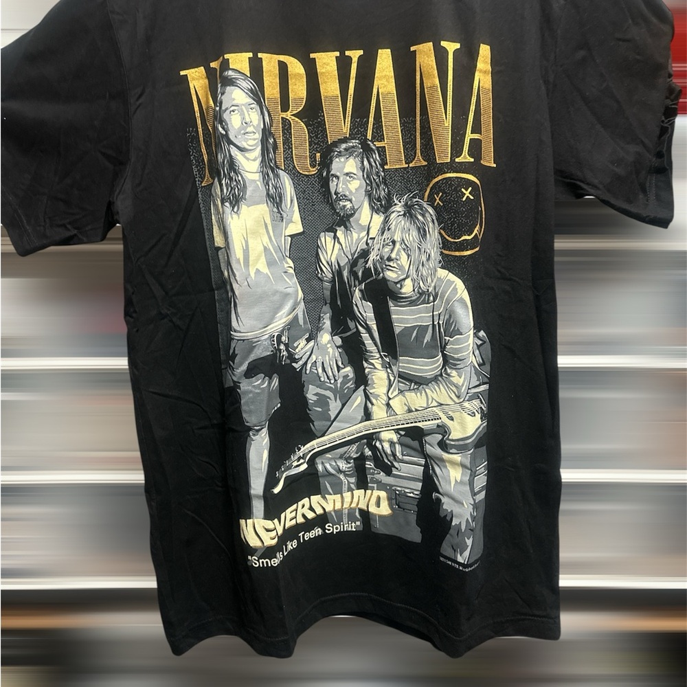 NIRVANA Black and Gold Nirvana Short Sleeve Tee NWOT